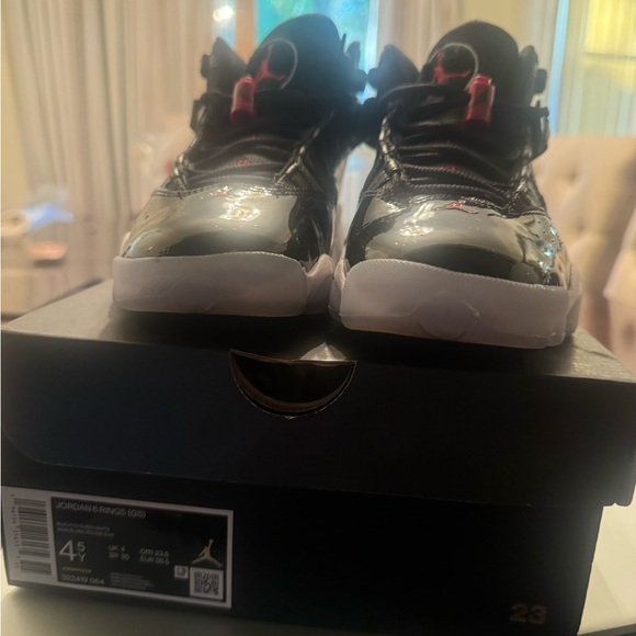 Jordan 6 Rings - Picture 2 of 5